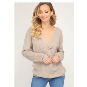 She+Sky Sweater with Deep V-neck - Light Taupe